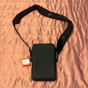 Havaianas Black Textured Rubber crossbody Bag NWT